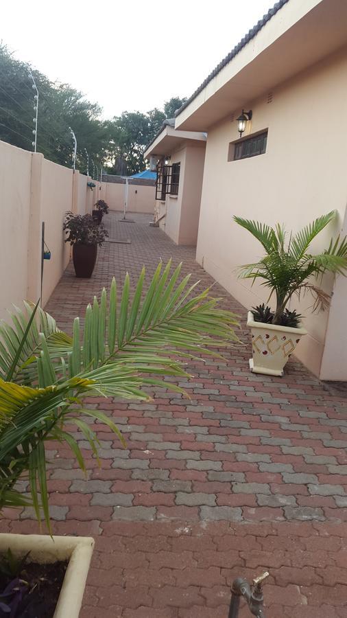 Tintech Bed & Breakfast Francistown Zewnętrze zdjęcie